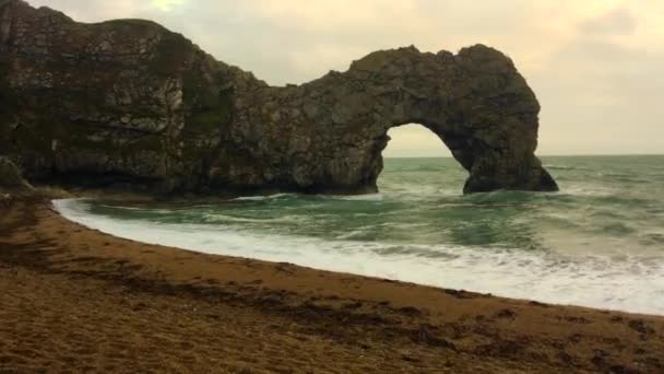 Durdle Двері Пляжу Англії — стокове відео