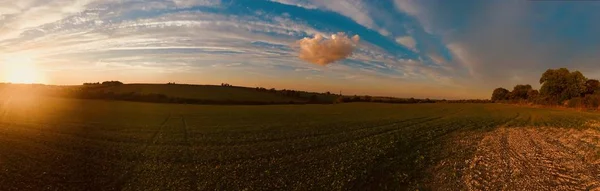 Coucher Soleil Sur Village Angleterre Champs Arbre Ciel — Photo