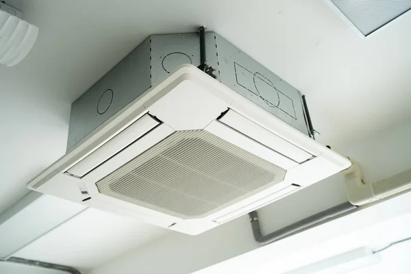 Split Type Air Condition Unit Hanging White Ceiling — Stock Photo, Image