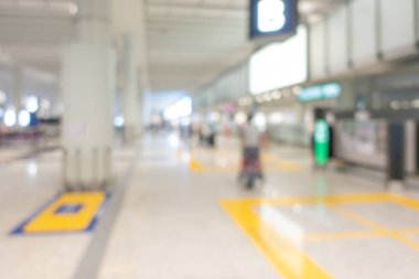 Havaalanı salonunda bulanık arka plan