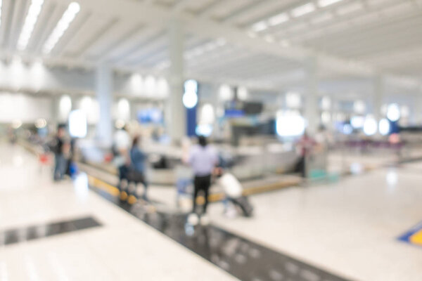 Расплывчатый фон в зале аэропорта
