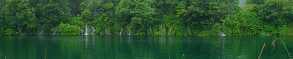 Wodospady Nad Jeziorem Park Narodowy Jezior Plitwickich — Zdjęcie stockowe
