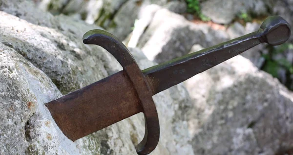 Excalibur Symbole Succès Est Une Épée Légendaire Dans Pierre Roi — Photo