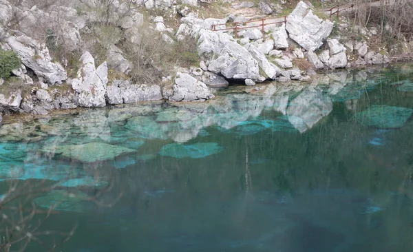 Surface Bleue Transparente Lac Montagne Des Alpes Appelé Lac Cornino — Photo