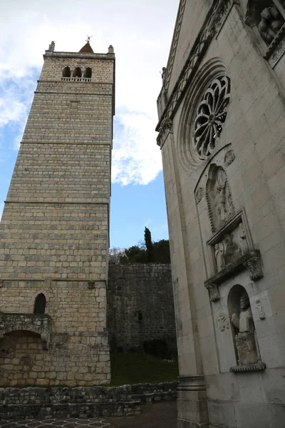 Vysoké Bell Tower Katedrála Gemona Del Friuli Malé Město Severní — Stock fotografie