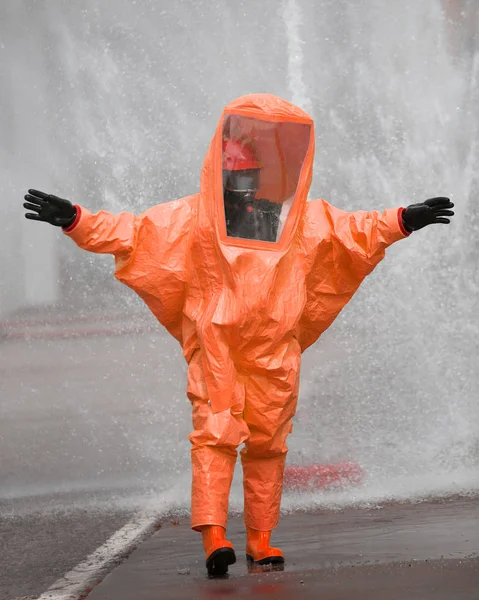 Person Orange Protective Suit Chemical Bacteriological Virus Attacks — Stock Photo, Image