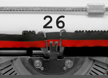 26 numara metin tarafından eski bir daktilo beyaz kağıda yazılmış