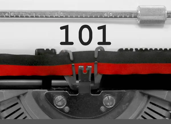 101 Texto Numérico Escrito Por Uma Máquina Escrever Antiga Folha — Fotografia de Stock