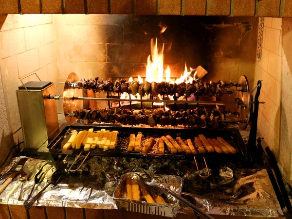 Cuspo Pássaros Polenta Cozidos Uma Lareira Para Festival País — Fotografia de Stock