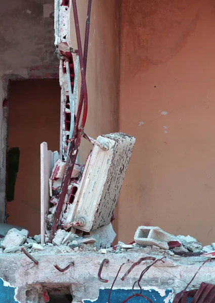 Viejo Radiador Habitación Completamente Destruida Una Casa — Foto de Stock