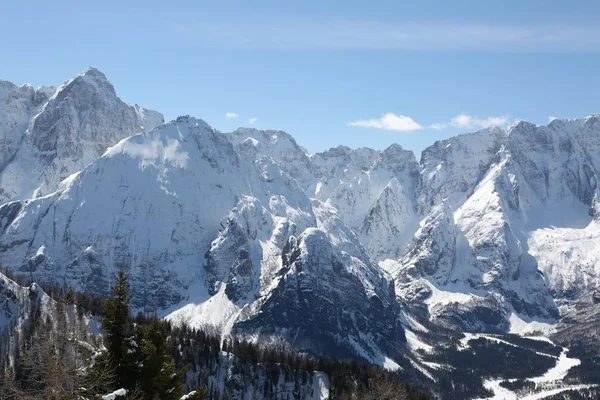 Панорамный Вид Итальянские Альпы Названием Alpi Carniche Горы Луссари Северной — стоковое фото