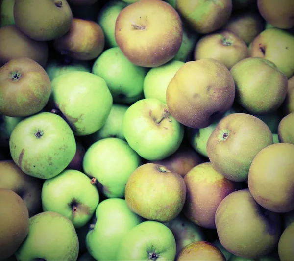 Fundo Maçãs Verdes Orgânicas Para Venda Mercado Com Efeito Vintage — Fotografia de Stock