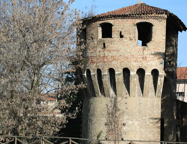 Torre Arruinada Una Muralla Medieval Italia — Foto de Stock