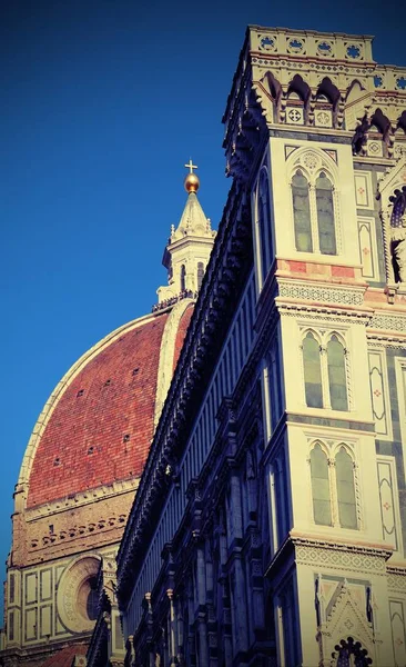 Florença Itália Cúpula Catedral Com Uma Esfera Dourada Topo — Fotografia de Stock