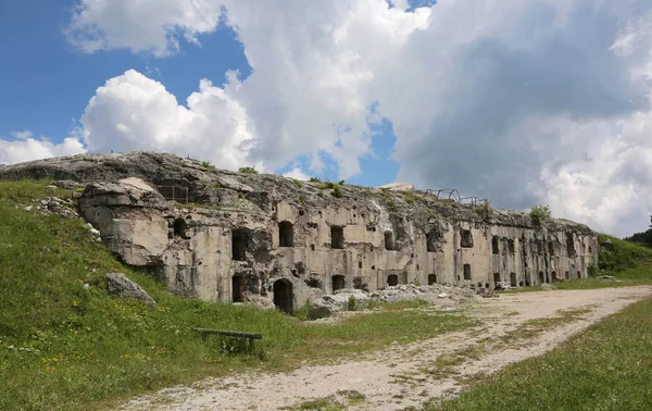 Antigua Fortaleza Utilizada Primera Guerra Mundial Italia Por Soldados Austriacos —  Fotos de Stock