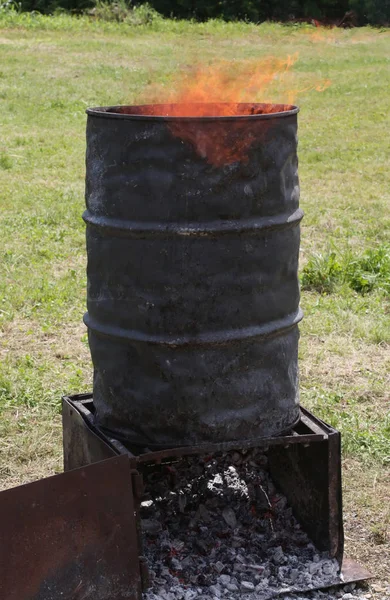 Bin Flames Come Out Light Fire — Stock Photo, Image