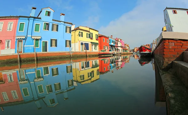 Velmi Široký Úhel Barevných Domů Burano Ostrov Nedaleko Benátek Itálii — Stock fotografie