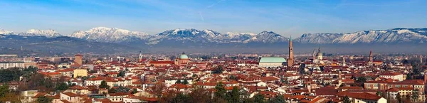 Panorama Vicenza Itálie Basilica Palladiana — Stock fotografie