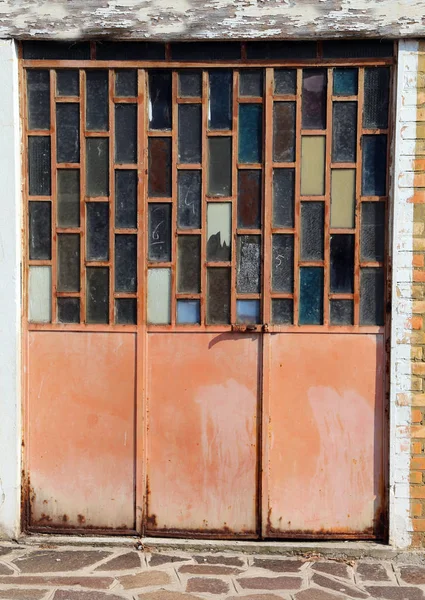 Porta Vetro Molto Vecchia Officina Con Occhiali Nella Forma Rettangoli — Foto Stock