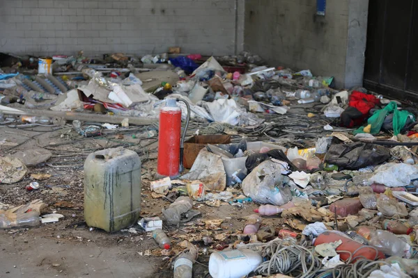 Trapos Basura Refugio Ilegal Para Inmigrantes Ilegales Descubierto Por Policía — Foto de Stock