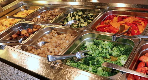 Self Service Restaurant Many Trays Filled Broccoli Peppers Zucchini Onions — Stock Photo, Image
