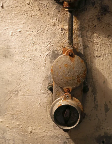 Very Old Rusty Switch Second World War Barracks — Stock Photo, Image