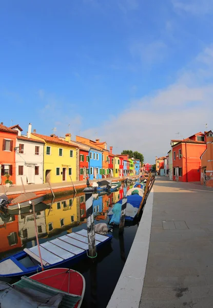 Vivid Colors Houses Burano Venice Italy Navigable Water Way — Stock Photo, Image