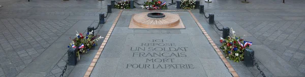 Memorial Guerreiro Desconhecido Sob Arco Triunfo França Texto Significa Que — Fotografia de Stock