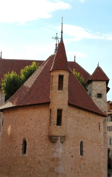 Antigo Palácio Com Pequena Torre Cidade Annecy França — Fotografia de Stock