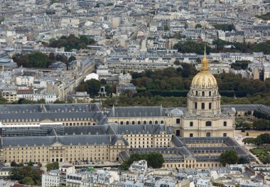 Les Invalides olarak da adlandırılır Hotel national des Invalides Paris en ünlü monumet, Fransa