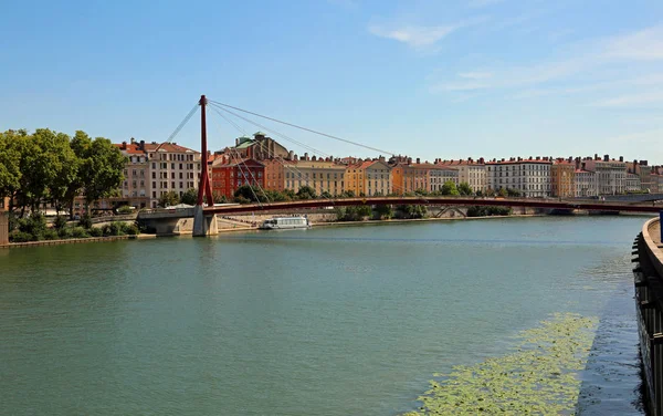 フランスとヨーロッパの主要な川のローヌ川でリヨン — ストック写真