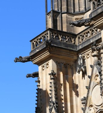 Gargoyles Büyükşehir Saints Vitus Katedrali, Prague, Çek Cumhuriyeti - 24 Ağustos 2016: Grottesque heykeli