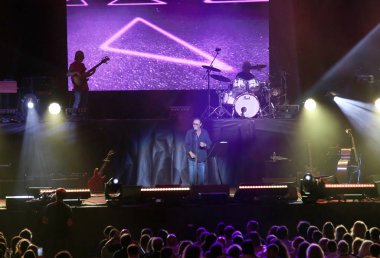 Verona, Vr, İtalya - 23 Eylül 2018: Verona Arena canlı konser Ntonello Venditti ünlü İtalyan şarkıcı-söz yazarı