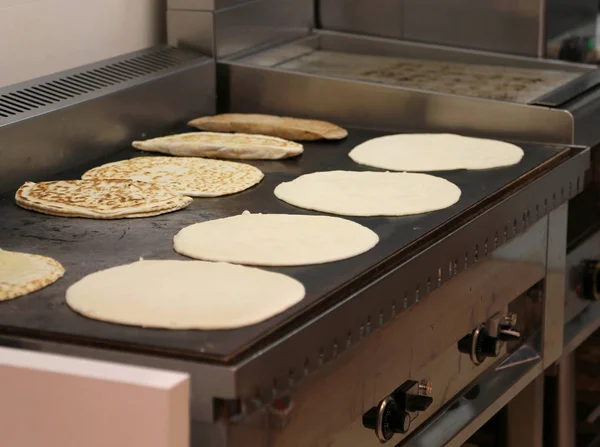 Piadina Romagnale Prato Típico Emilia Romagna Itália Placa Quente — Fotografia de Stock