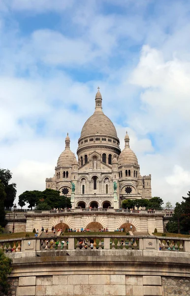 法国巴黎蒙马特区圣心圣殿 — 图库照片