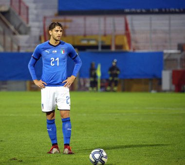 Vicenza, VI, İtalya - 15 Ekim 2018: Futbol maçı İtalya vs Tunus 21 Olsen Stadyumu'nda altında. Oyuncu: Locatelli Manuel