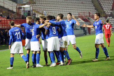 Vicenza, VI, İtalya - 15 Ekim 2018: Futbol maçı İtalya vs Tunus Olsen Stadium.Italian sevinç, 21 yaşından sonra Parigini Vittorio golle