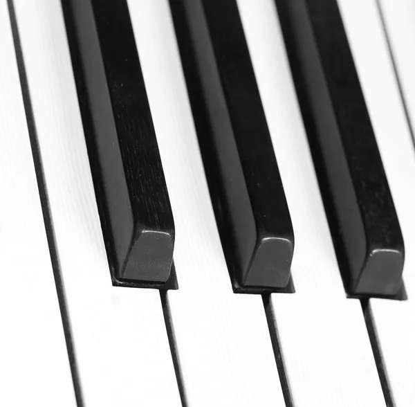 Three Big Black Piano Keys White Ivory Keys — Stock Photo, Image