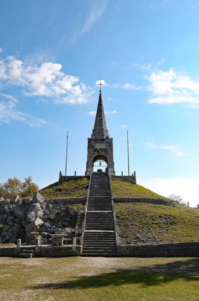 Tonezza Del Cimone Italien Oktober 2018 Lange Treppe Und Denkmal — Stockfoto