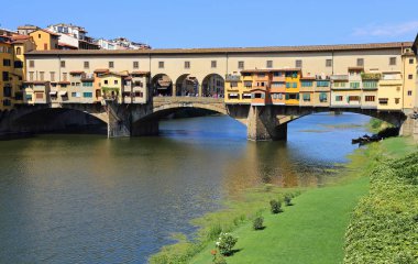 Arno Nehri üzerinde Floransa İtalya İtalyanca dil Ponte Vecchio adlı Köprüsü