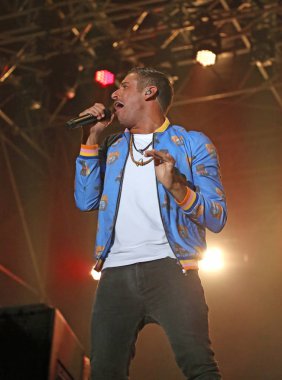 Vicenza, VI, İtalya - 5 Eylül 2017: Live konser, Gabbani Francesco ünlü İtalyan şarkıcı-söz yazarı ve müzisyen