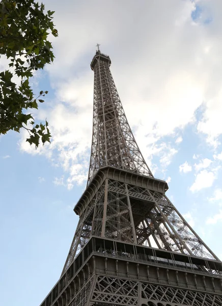 Paris França Torre Eiffel Vista Inferior Champ Mars — Fotografia de Stock
