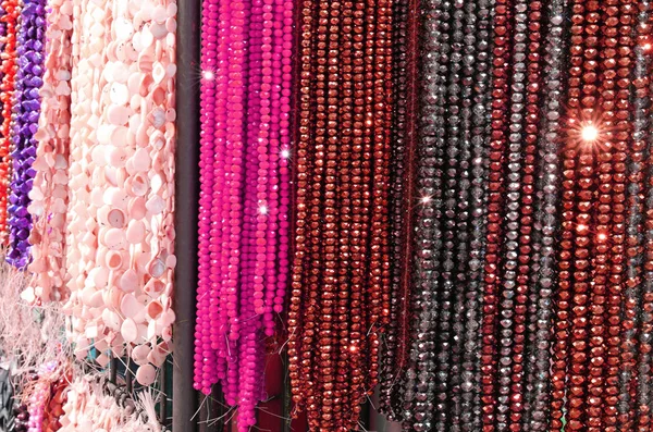 Collares Para Venta Mercado Con Muchos Colores —  Fotos de Stock