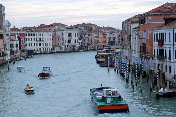 Hned Velkého Zkratka Canal Grande Italském Jazyce Benátkách — Stock fotografie