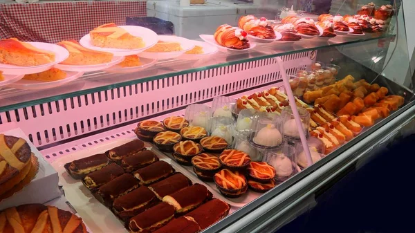 Dentro Bar Com Uma Vitrine Com Muitas Massas Com Ricota — Fotografia de Stock