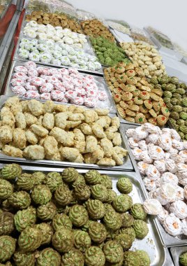 birçok hamur işleri ve İtalyan dükkanda bisküvi