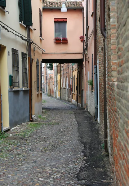 Calle Estrecha Ciudad Italiana Ferrara Llamada Delle Volte — Foto de Stock