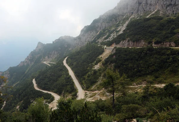 Mycket Lång Bergsväg Som Kallas Strada Degli Scarubi Norra Italien — Stockfoto