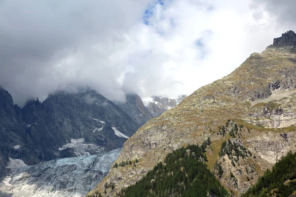 Alpes Européennes Frontière Avec France Italie Les Nuages Blancs Qui — Photo