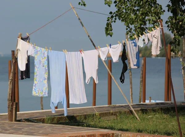 Nasse Tücher Zum Trocknen Freien — Stockfoto